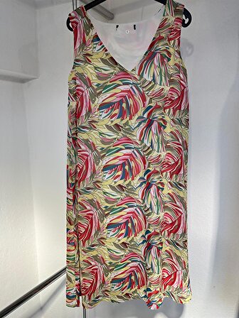 Yaprak Desenli Pembe Şifon Elbise