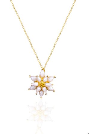 925 Ayar Gümüş Gold Kaplama Beyaz Mineli Lotus Çiçeği Kolye