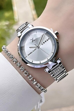 Daniel Klein DKISTE153 Premium Gümüş Renk Kadın Kol Saati Ve Bileklik