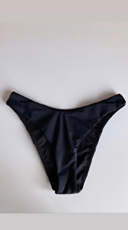 Siyah Dar Kalıp V Kesim Astarlı Bikini Altı