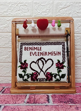 100tel Benimle Evlenirmisin Motifli El Dokuması Hediyelik Halı