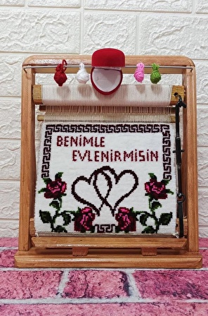 100tel Benimle Evlenirmisin Motifli El Dokuması Hediyelik Halı