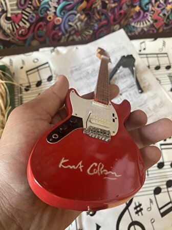 Elektro Gitar El Yapımı Ahşap Minyatür Hediyelik Biblo 25 Fender Mustang Kurt Cobain Nirvana