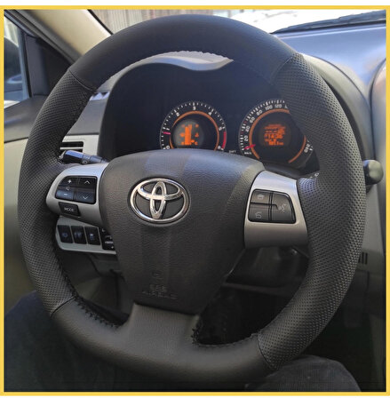 Toyota Corolla 2011-2012 Tam Uyumlu Direksiyon Kılıfı (Derisi Sökülmeden Yapılması Gerekiyor)