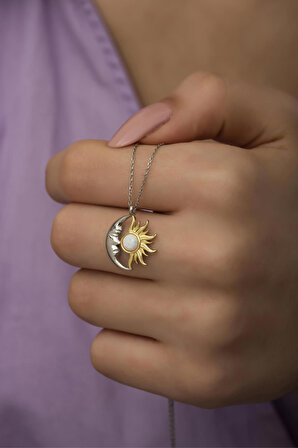 Opal Beyaz Taşlı Ay Ve Güneş Kolye-925 Ayar Gümüş
