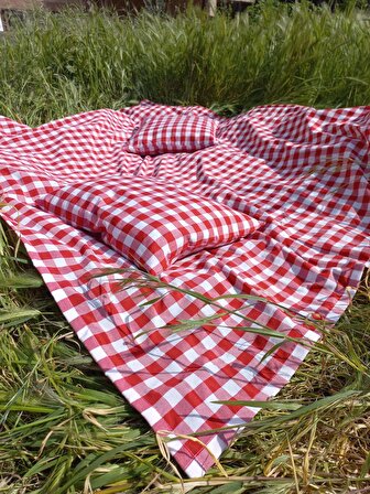 Kırmızı Piknik Örtüsü 170x170 Cm 2 Adet Miinderli Piknik Seti