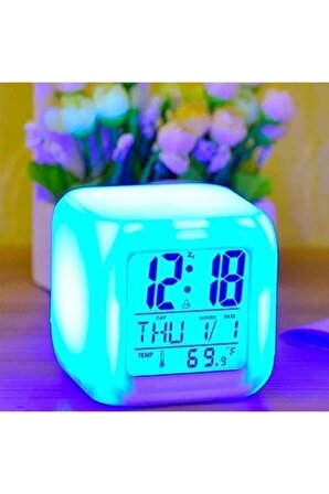 7 Renk Değiştiren Dijital Küp Ev Ofis Masa Saati Alarm Çalar Saat