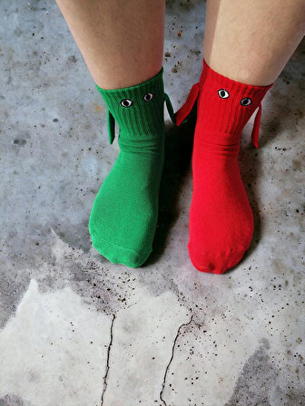 2 Çift Kırmızı ve Yeşil Yenilyıl Mıknatıslı Elele Tutuşan Arkadaşlık Kanka Çift Çorap 2 Adet