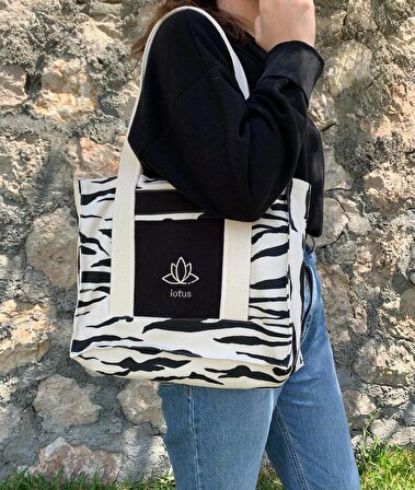zebra desenli keten çanta