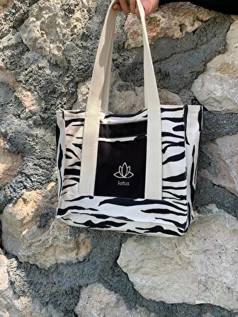 zebra desenli keten çanta
