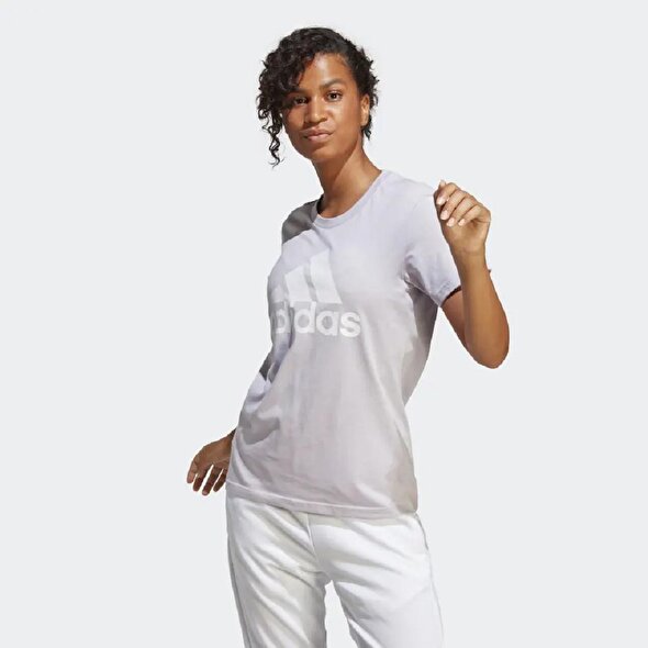 Adidas Loungewear Essentials Logo Kadın T-shirt