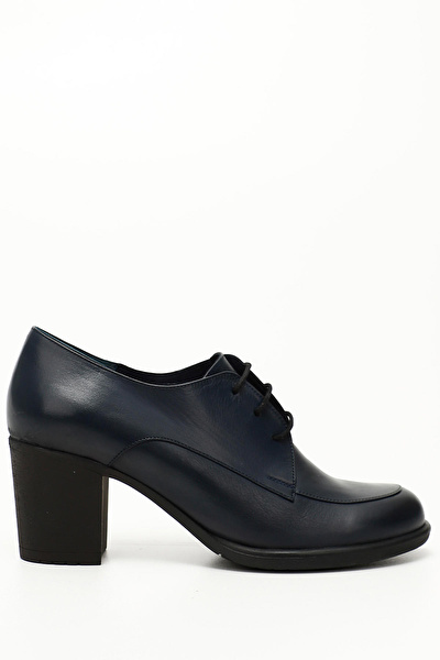  Klasik Topuklu Ayakkabı