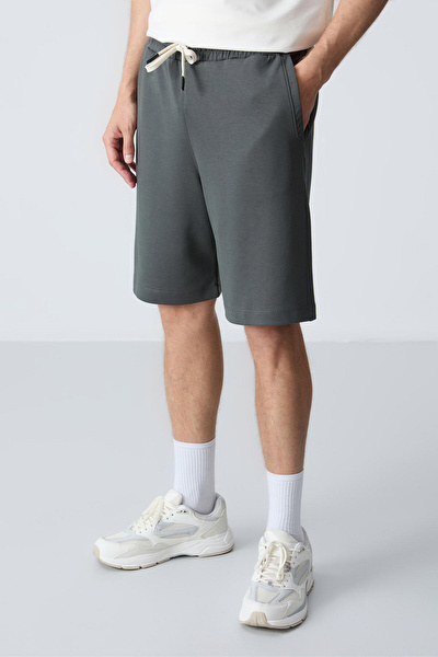 Air Jones Erkek Şort, Bermuda, Kapri