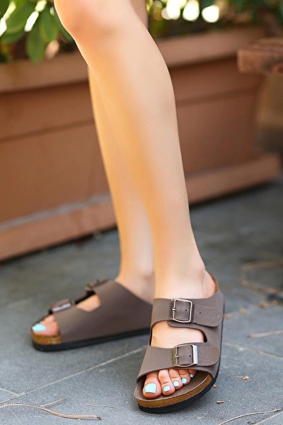 Tufeyo Kadın Sandalet