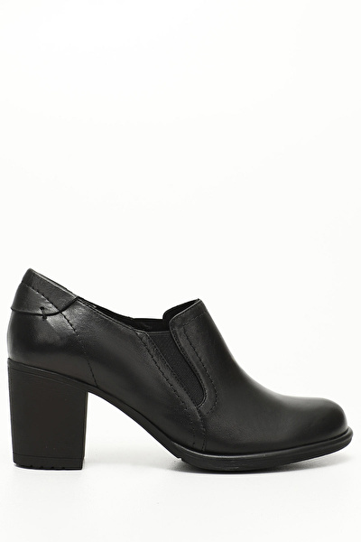  Klasik Topuklu Ayakkabı