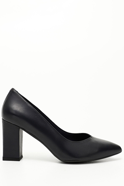  Klasik Topuklu Ayakkabı